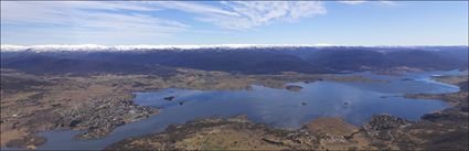 Lake Jindabyne - NSW H (PBH4 00 10059)